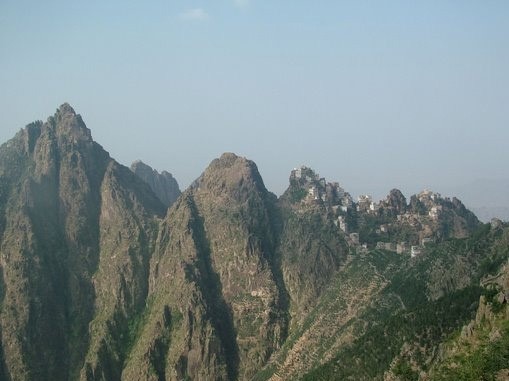 Yemen -2015- Ankara summit of the highest peaks in Yemen best suited for satellite monitoring